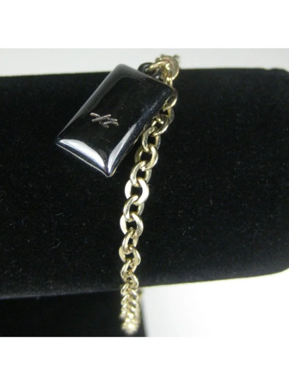 TK Charm Bracelet 9 In Metal Goldtone Chain Jewelry Modern Jewelry NO CLASP